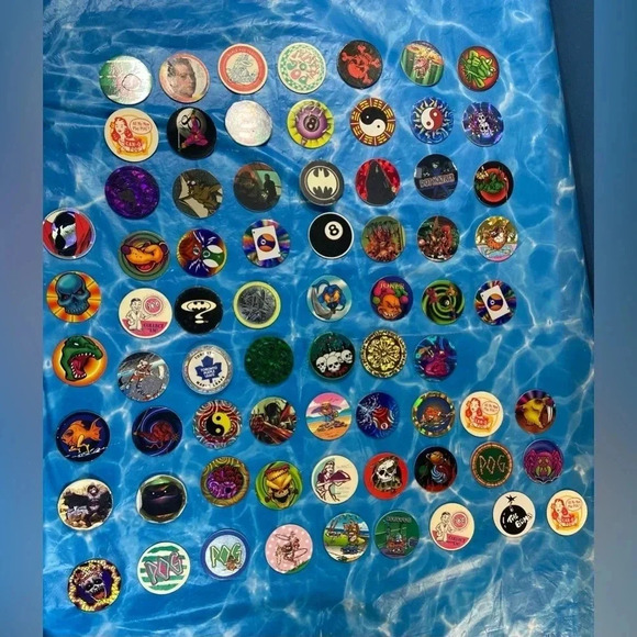 Collection of 71 Assorted POGs + Official Case 🥏🔵⚪️🟡🟣 - Picture 12 of 16